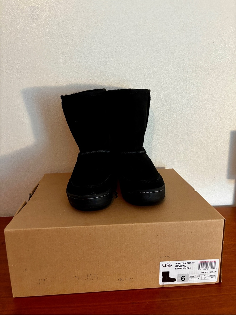 UGG extra short revival boot